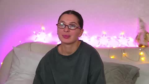 AlexandraBloom online show from 12-17-24, 10:11