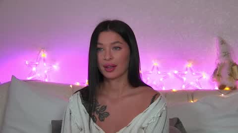 AlexandraBloom online show from 12-19-24, 01:28