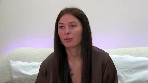 AlexandraBloom online show from 10-22-25, 07:02