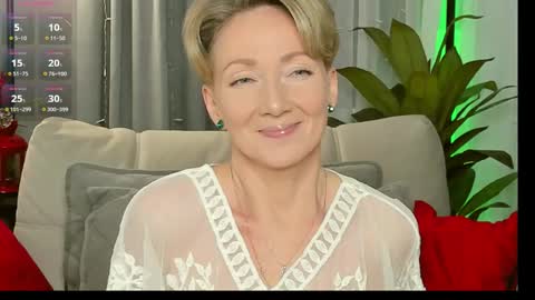 Alexandra online show from 12-15-25, 01:04