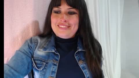 Snapshot of alexandrasaen chatting on 11-23-25, 03:28 alexandrasaen online show from 11-23-25, 03:28