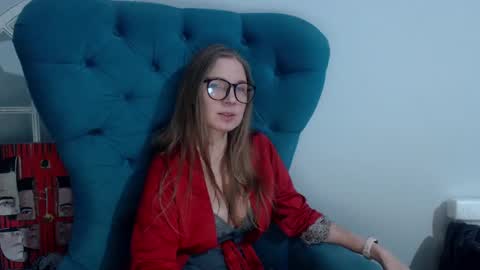 Alexandra online show from 02-12-25, 07:24