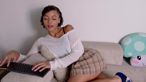 Snapshot of alexawildxo chatting on 11-25-25, 11:27 Alexa online show from 11-25-25, 11:27