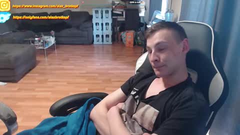 Alex online show from 10-02-25, 02:46