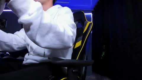 alexgiraldo__ online show from 10-27-25, 03:21