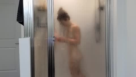 Snapshot of alexi793021 chatting on 01-15-25, 02:02 Alexi online show from 01-15-25, 02:02