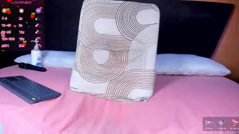 Snapshot of alexia__cox chatting on 02-20-26, 06:26 Alexia online show from 02-20-26, 06:26