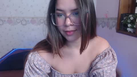 Alexia online show from 01-13-25, 03:04