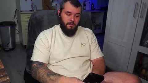 Snapshot of alexirr chatting on 12-20-25, 10:17 Alex online show from 12-20-25, 10:17