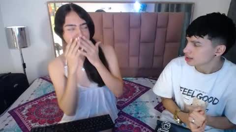 Snapshot of alexis_brown11 chatting on 09-12-25, 02:00 -- ALEXIS -- online show from 09-12-25, 02:00