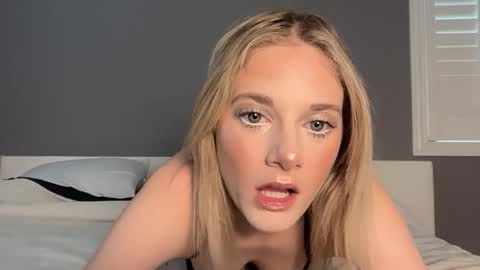 alexispaige06 online show from 12-14-25, 06:56