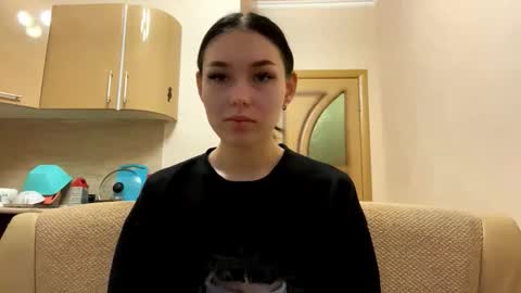 Karolina online show from 11-03-25, 02:18