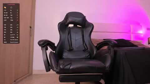 Alex Jaccob online show from 12-15-25, 01:04