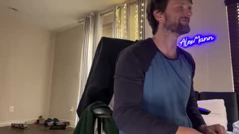 Alex Mann online show from 10-30-25, 05:35