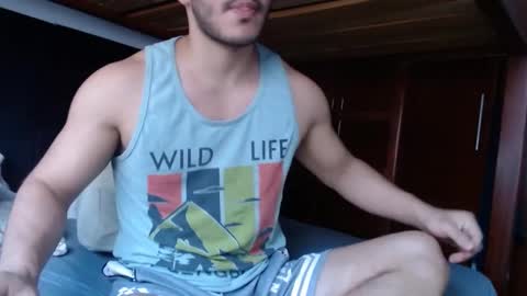 alexsb1998 online show from 02-01-25, 10:44