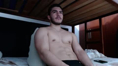 alexsb1998 online show from 02-11-25, 08:48