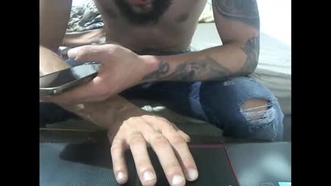 Snapshot of alexsins23 chatting on 09-25-25, 09:18 Alex Sins 23 online show from 09-25-25, 09:18