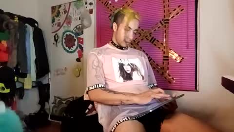 Snapshot of alexstrangerlove chatting on 10-26-25, 03:12 Jhonny online show from 10-26-25, 03:12