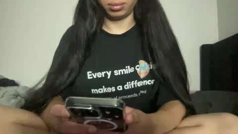 Snapshot of alextran665 chatting on 09-18-25, 01:18 Your Anime T Girl online show from 09-18-25, 01:18