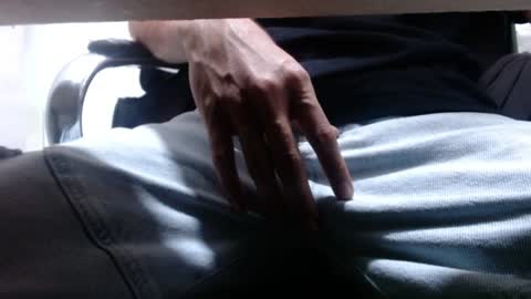 Alex online show from 02-05-25, 02:29