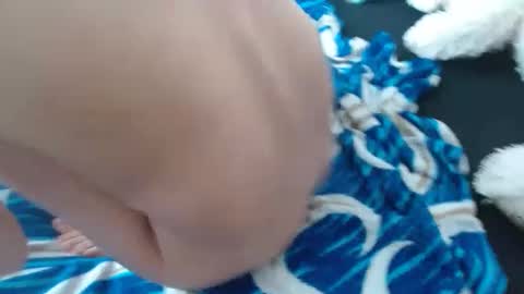 alex y luisa online show from 12-17-24, 05:04