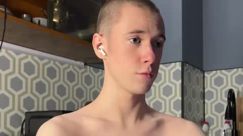 Alex online show from 12-12-24, 09:04