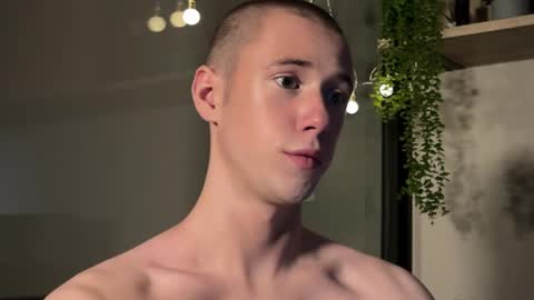 Alex online show from 01-21-25, 08:41