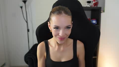 Alexi online show from 09-22-25, 01:24