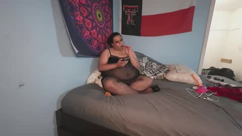 Snapshot of alexxxis2011x3 chatting on 09-15-25, 03:28 alexxxis2011x3 online show from 09-15-25, 03:28