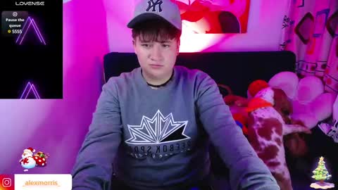 Snapshot of alexxxmorris chatting on 12-05-24, 06:54 ALEXXX MORRIS online show from 12-05-24, 06:54