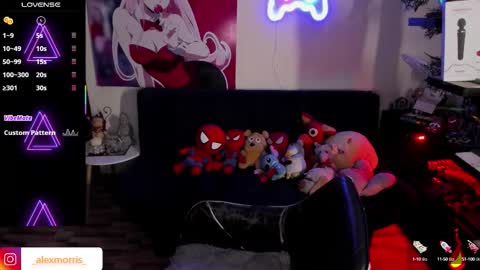 Snapshot of alexxxmorris chatting on 10-21-25, 05:19 ALEXXX MORRIS online show from 10-21-25, 05:19