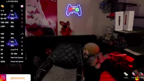 Snapshot of alexxxmorris chatting on 11-12-25, 06:03 ALEXXX MORRIS online show from 11-12-25, 06:03