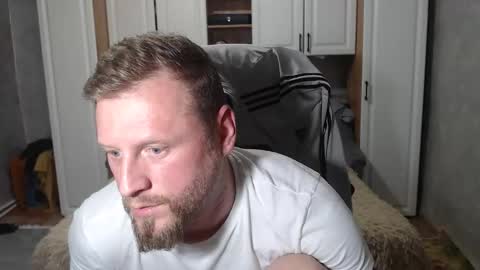 Snapshot of alexyno2020 chatting on 10-23-25, 08:29 alexyno2022 ONLYFANS online show from 10-23-25, 08:29