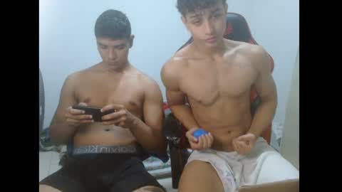 Snapshot of alfred_cantillo chatting on 09-30-25, 06:29 alfred_cantillo online show from 09-30-25, 06:29