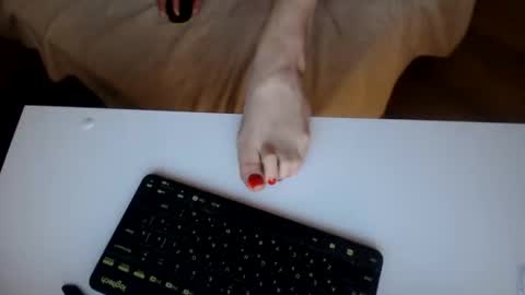 Anna online show from 11-22-25, 08:41