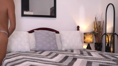 Snapshot of aliakai chatting on 10-16-25, 02:45 Alia online show from 10-16-25, 02:45