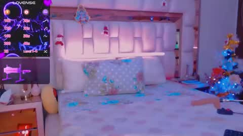 aliana_ross online show from 12-04-25, 01:15