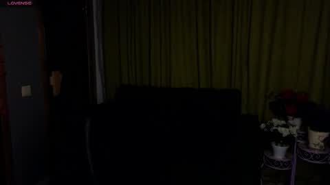 Snapshot of alicafoxis chatting on 02-26-26, 06:51 Alica online show from 02-26-26, 06:51