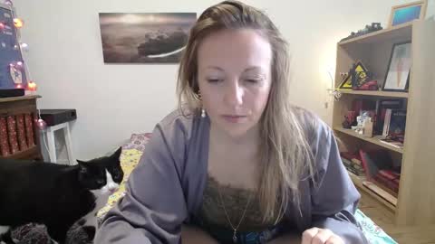 Alice online show from 10-23-25, 07:51