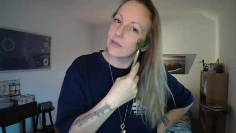 Alice online show from 11-15-25, 07:38