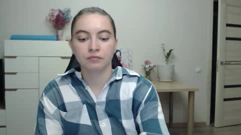 Snapshot of alice_________________________ chatting on 11-26-25, 06:31 Alice online show from 11-26-25, 06:31