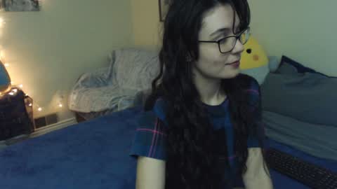 Snapshot of alice_asks chatting on 12-03-24, 06:04 Alice Asks online show from 12-03-24, 06:04