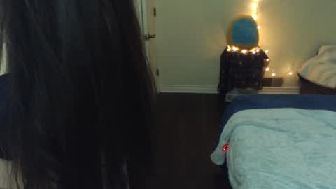 Snapshot of alice_asks chatting on 02-07-25, 05:52 Alice Asks online show from 02-07-25, 05:52