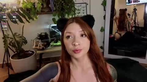 Snapshot of alice_baudelaire chatting on 10-07-25, 01:58 Alicia online show from 10-07-25, 01:58