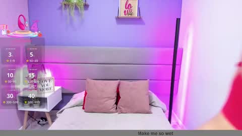 alice_brookss_ online show from 10-07-25, 01:08