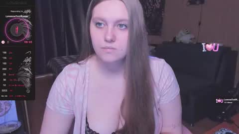 Snapshot of alice_dreamgirl_ chatting on 10-03-25, 09:06 Alice 3 online show from 10-03-25, 09:06