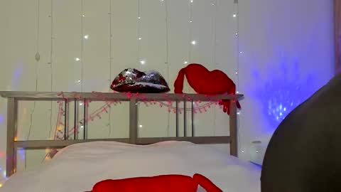 Hot Like Fire online show from 11-22-25, 09:52