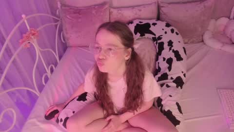 Alice online show from 03-01-25, 03:10