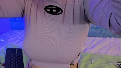 alice and amber online show from 01-23-25, 04:52