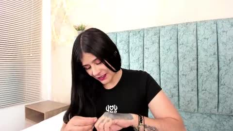 alice and amber online show from 02-11-25, 04:01